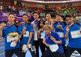 Editorial newsroom overview